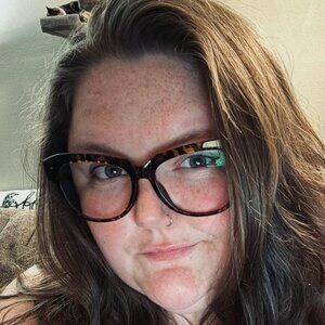 Meet your Posher, Liz